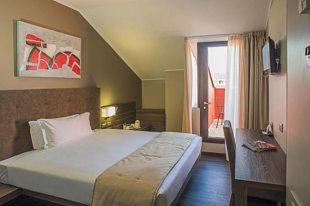 Palazzo Delle Stelline 3*